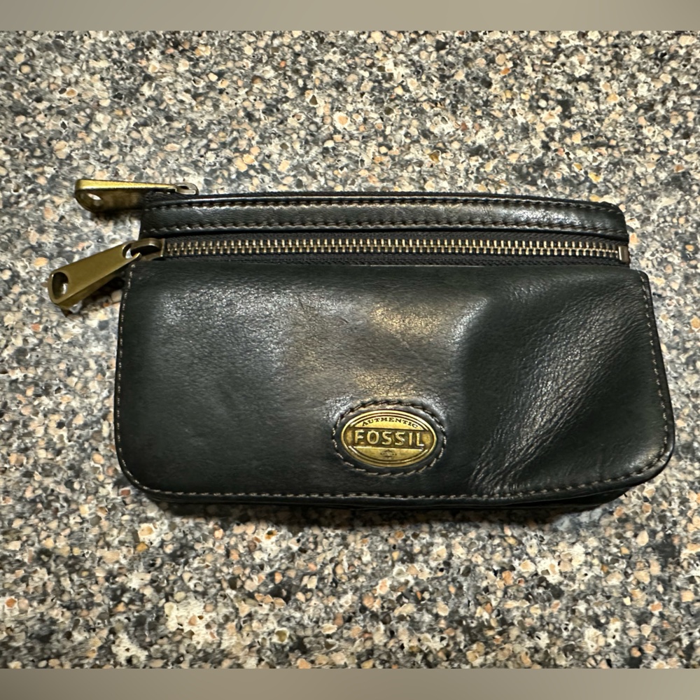 Fossil Black Leather Zip Wallet